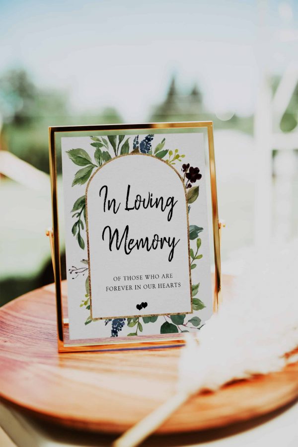 Greenery Leaves Gold Glitter Arch Frame In Loving Memory Sign scaled