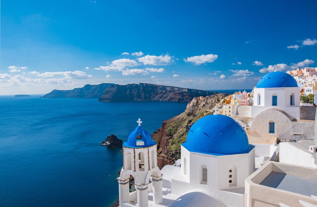 Santorini: White and Blue Beauty