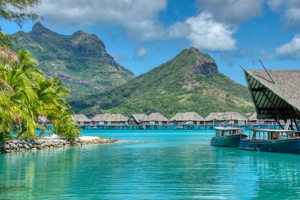 lagoon, tahiti, resort